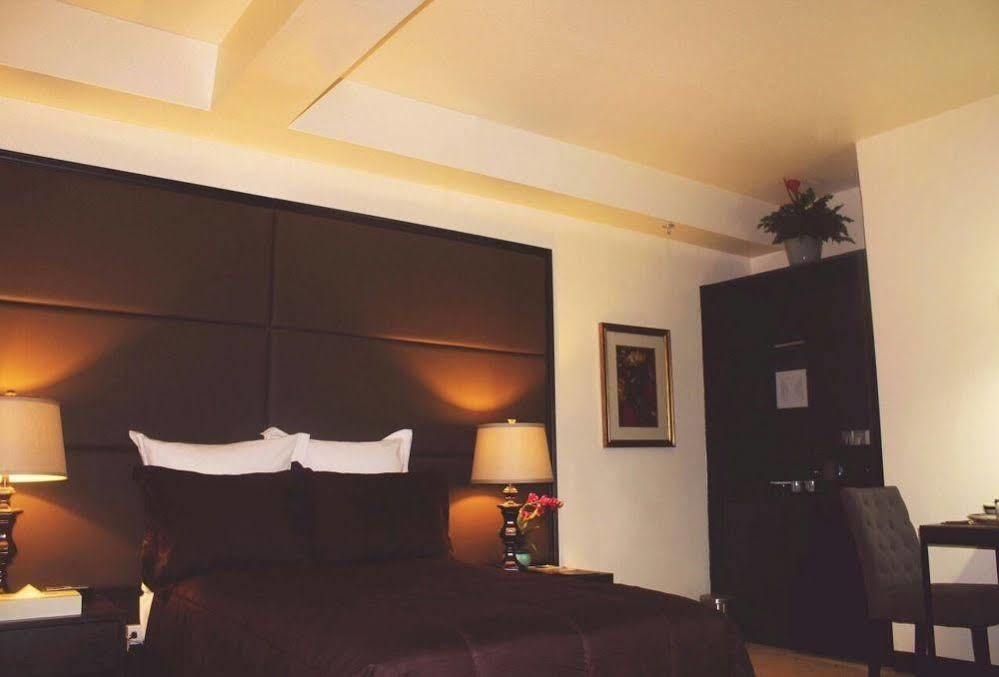 One Pacific Hotel Tamuning Extérieur photo